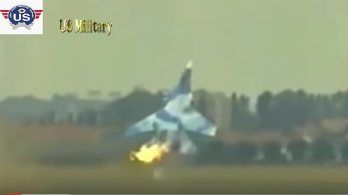 Brace yourself: Fighter jet crashes! (video)